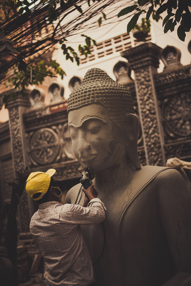 Phnom-006
