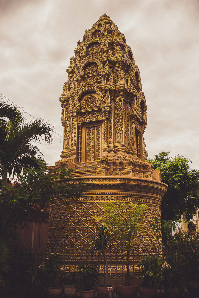 Phnom-009