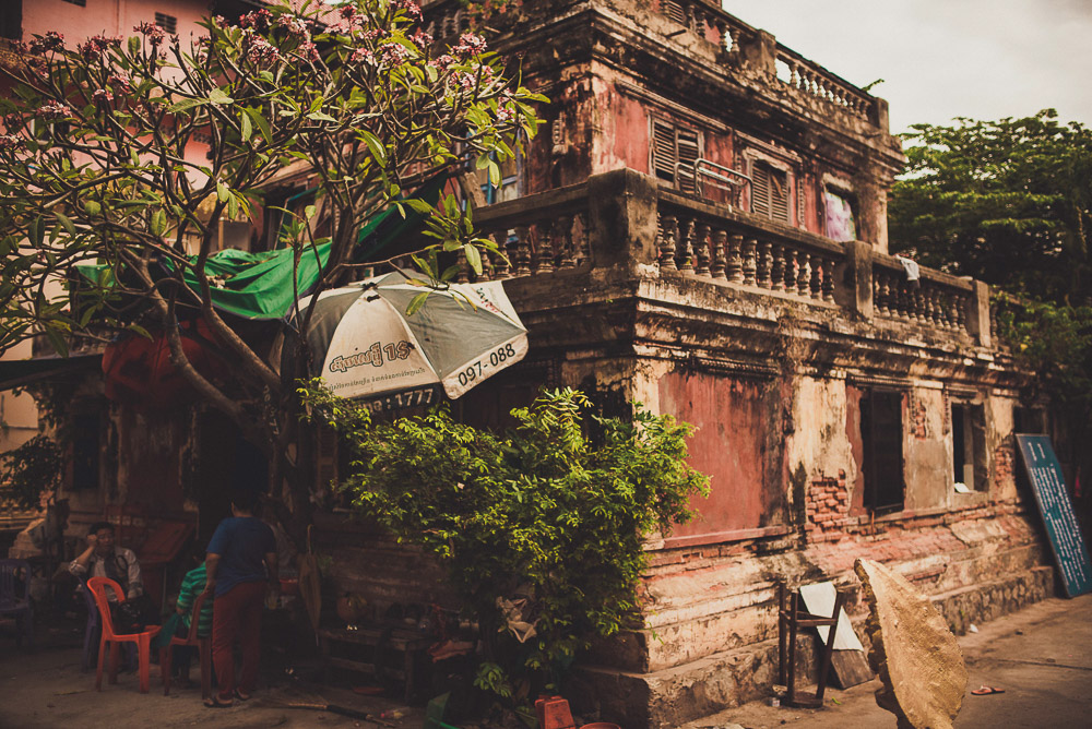 Phnom-023