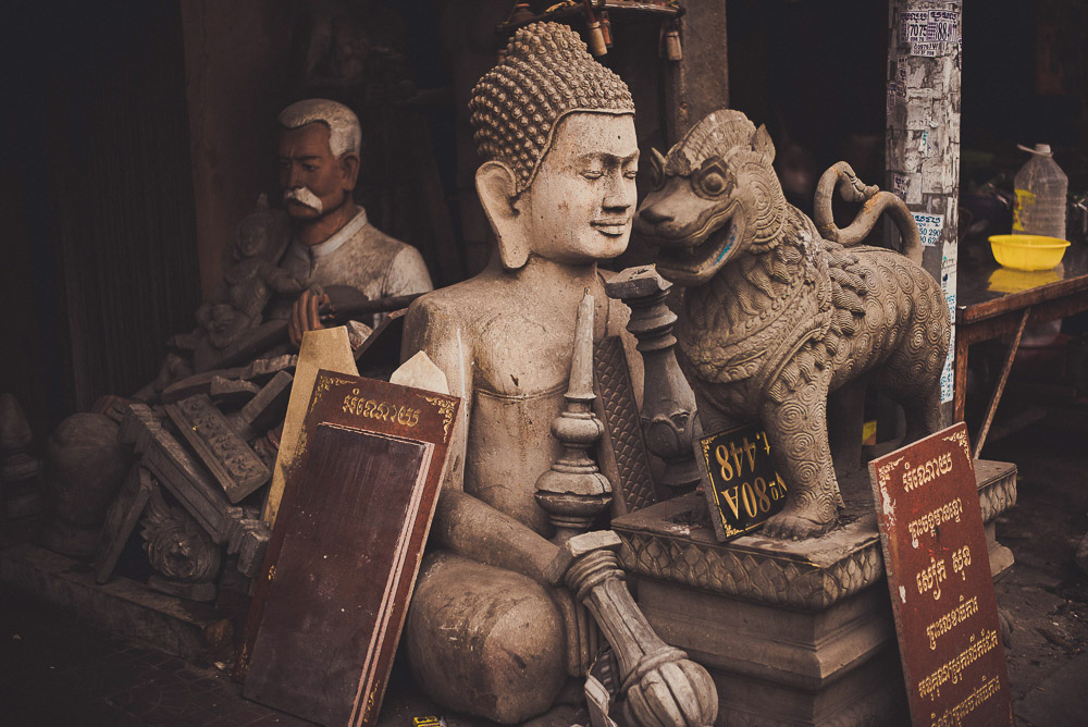 Phnom-028